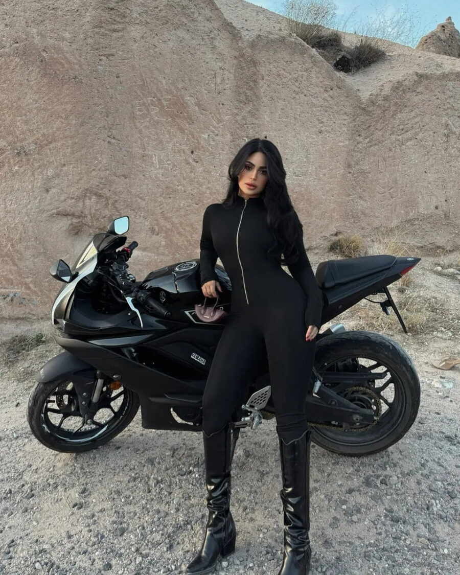 qZDv0XgzyE120kxw-B1j9 Kombinezon sa zipperom Ryx - crni - Slika 1