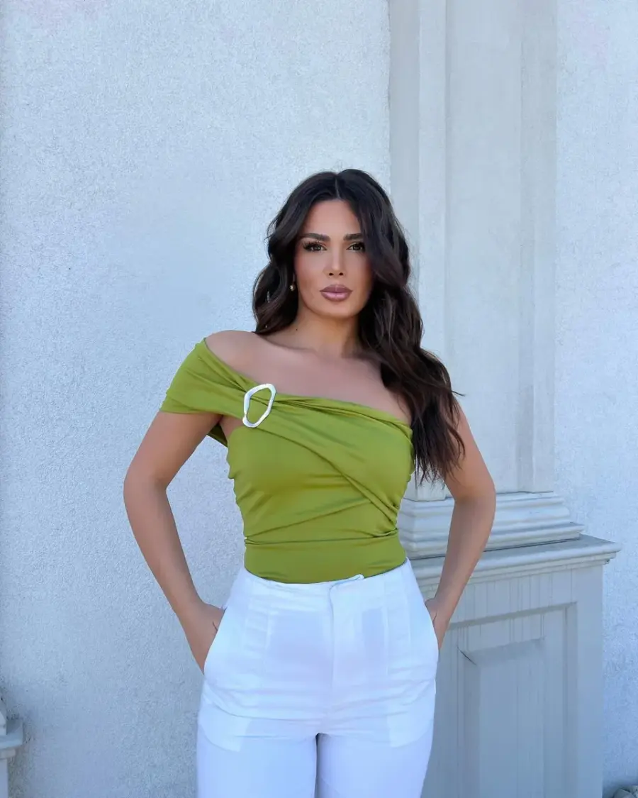 -a6r2nSFqG3M6zNo975Ef top