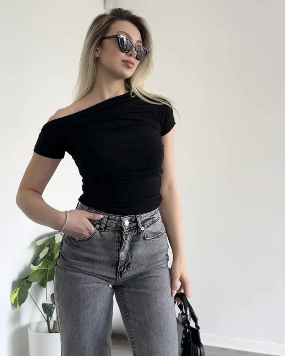 Majica Britta - crna - Slika 2