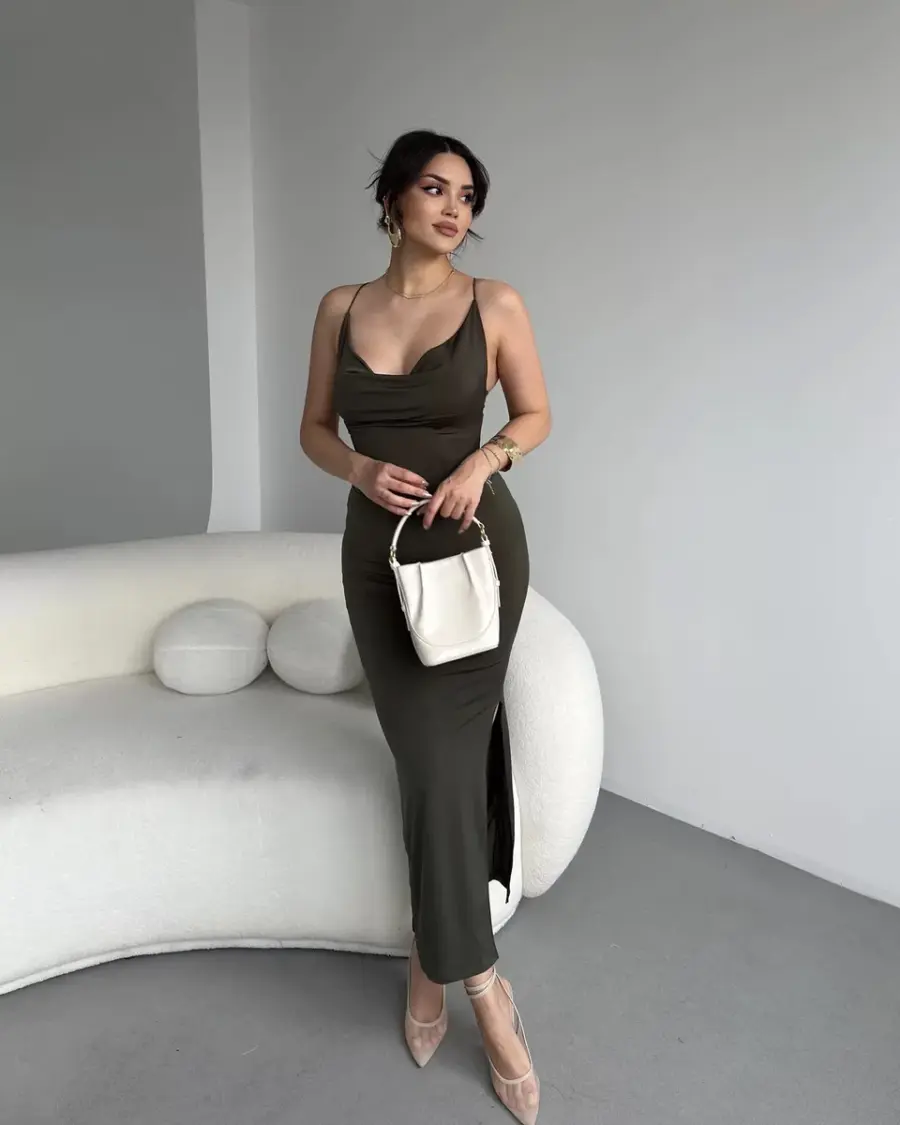 1urJ5NJvxo_i5071ssIAg midi haljina