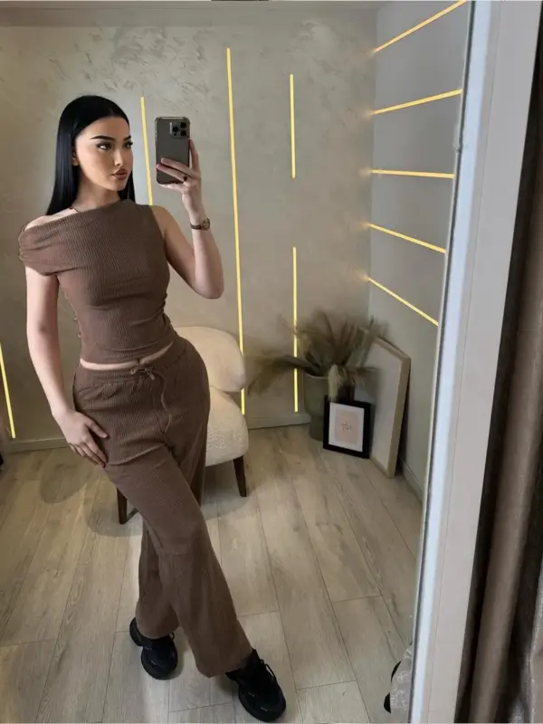 Dvodjelni set Piera - smeđi