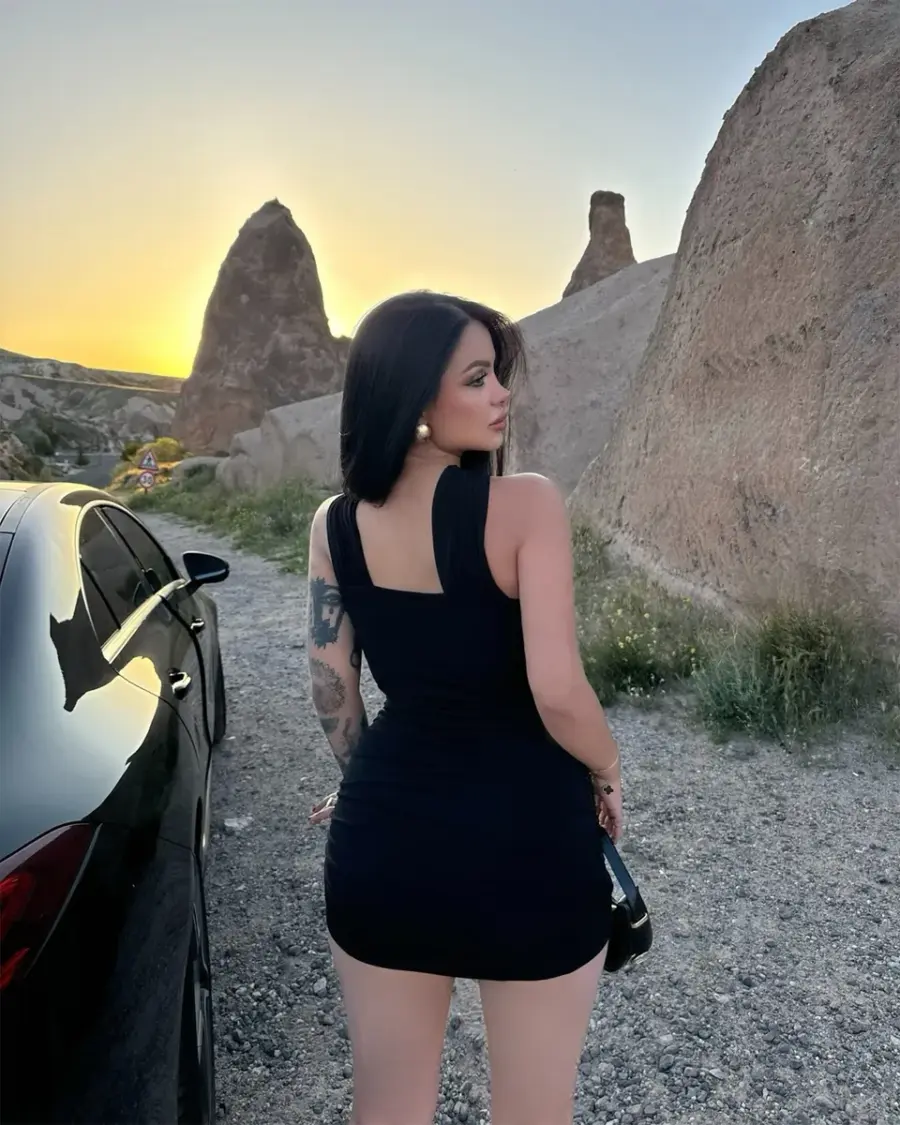 Mini haljina Antonia - crna - Slika 3