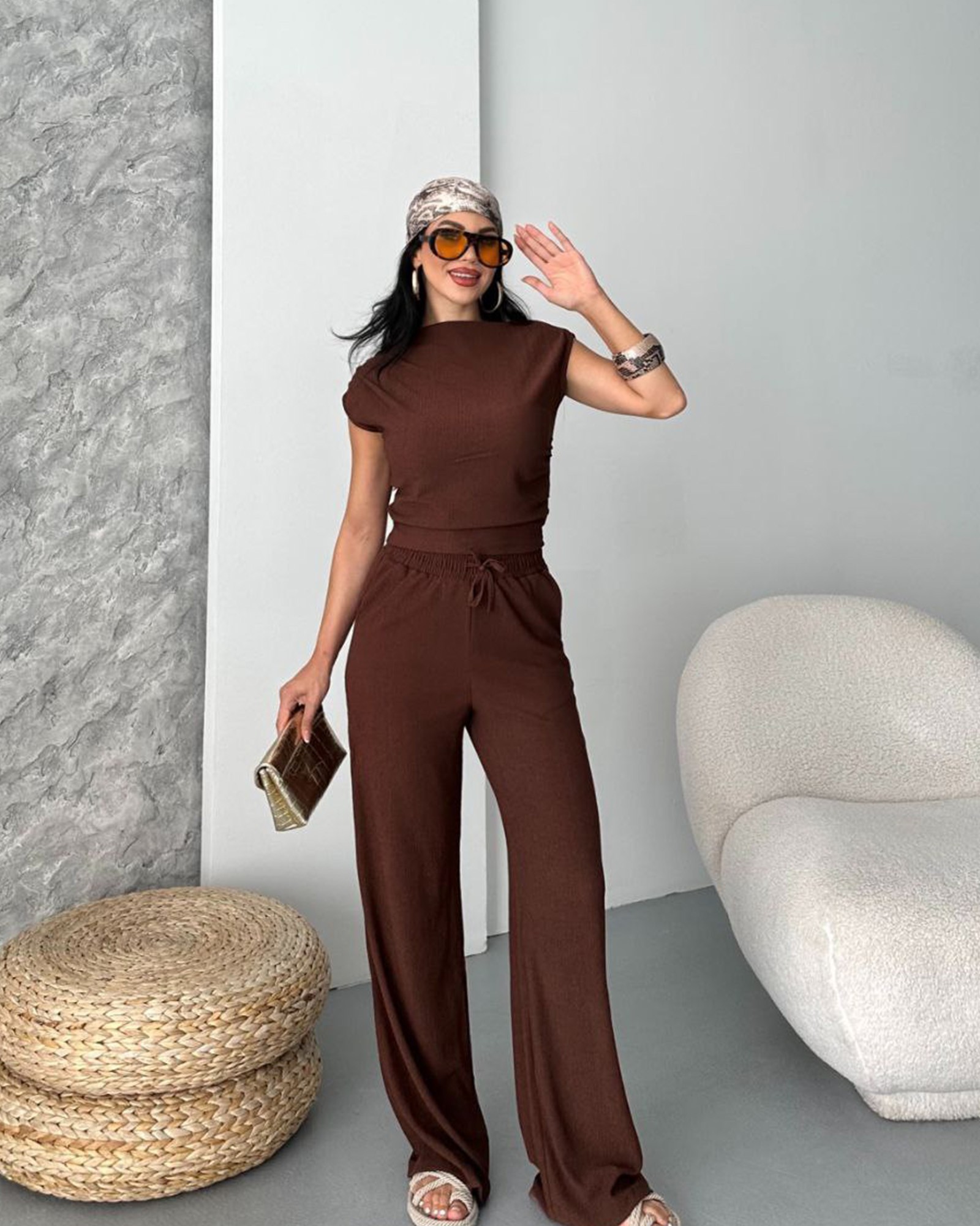 Dvodjelni set Delilah - smeđi - Slika 2