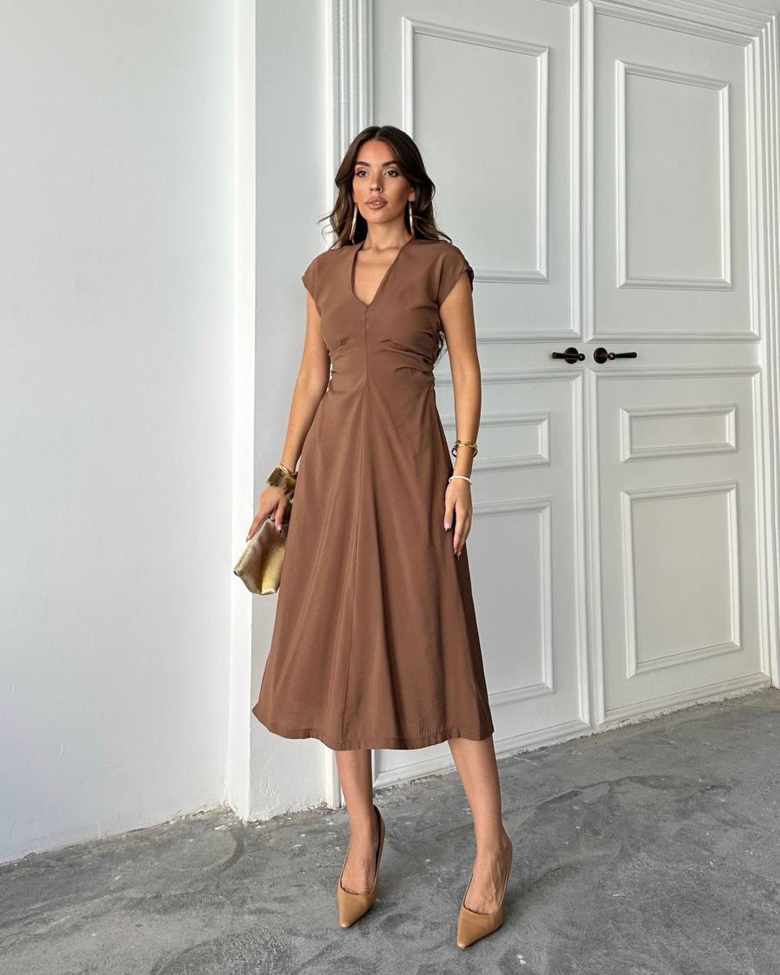 Midi haljina Logan - smeđa - Slika 4