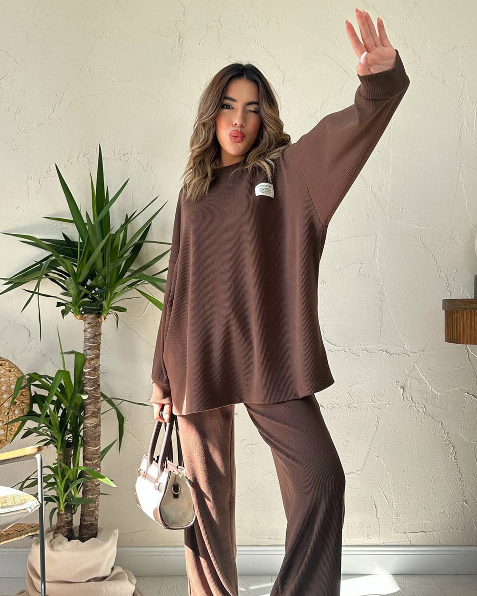 Dvodjelni set Nalini - smeđi - Slika 2