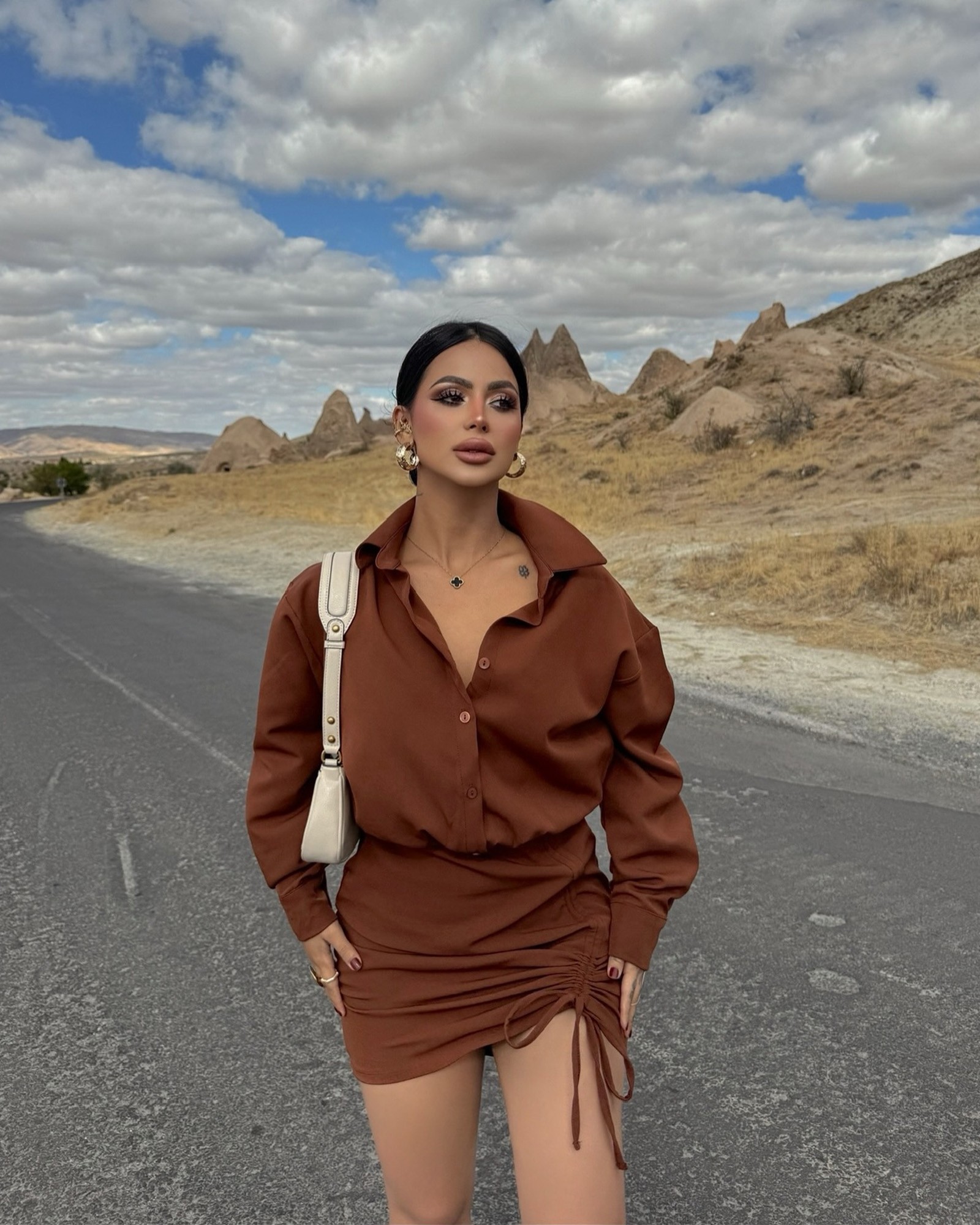 Mini haljina Soelen - smeđa - Slika 2