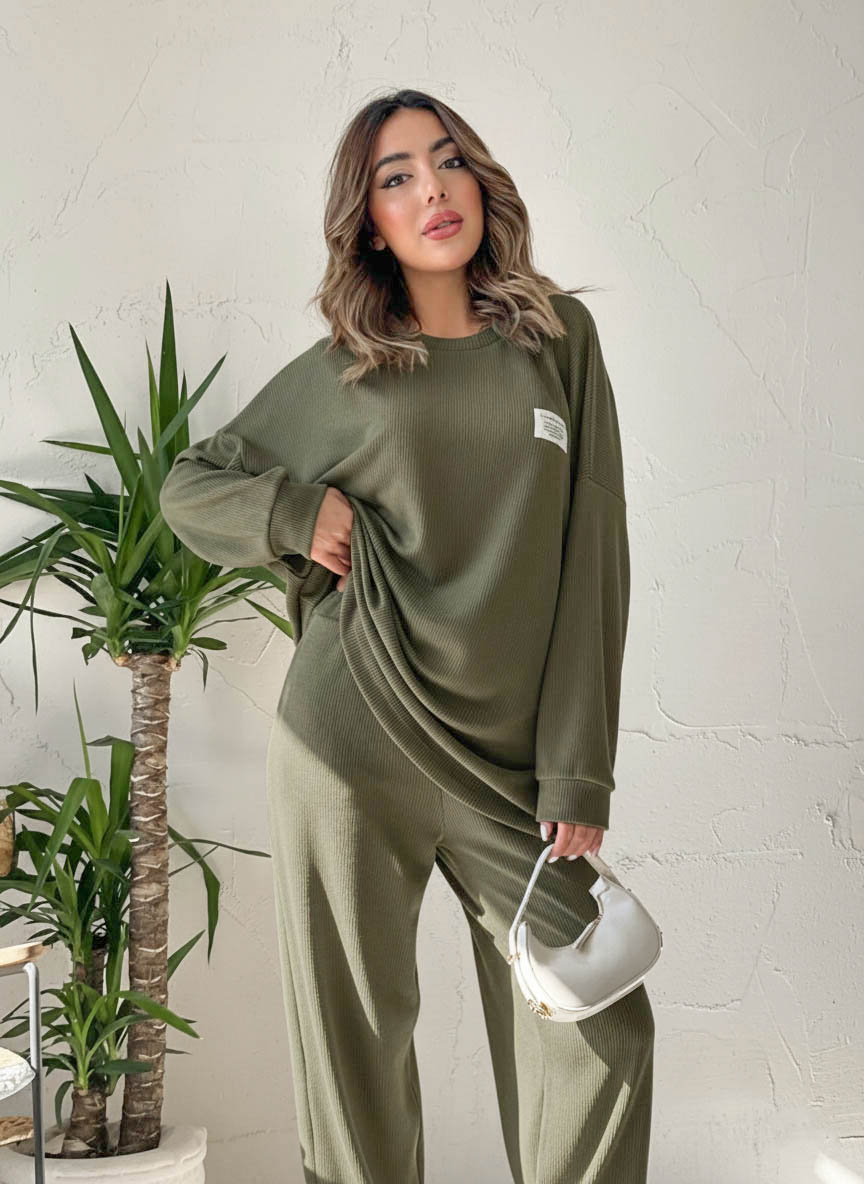Dvodjelni set Nalini - maslinasta