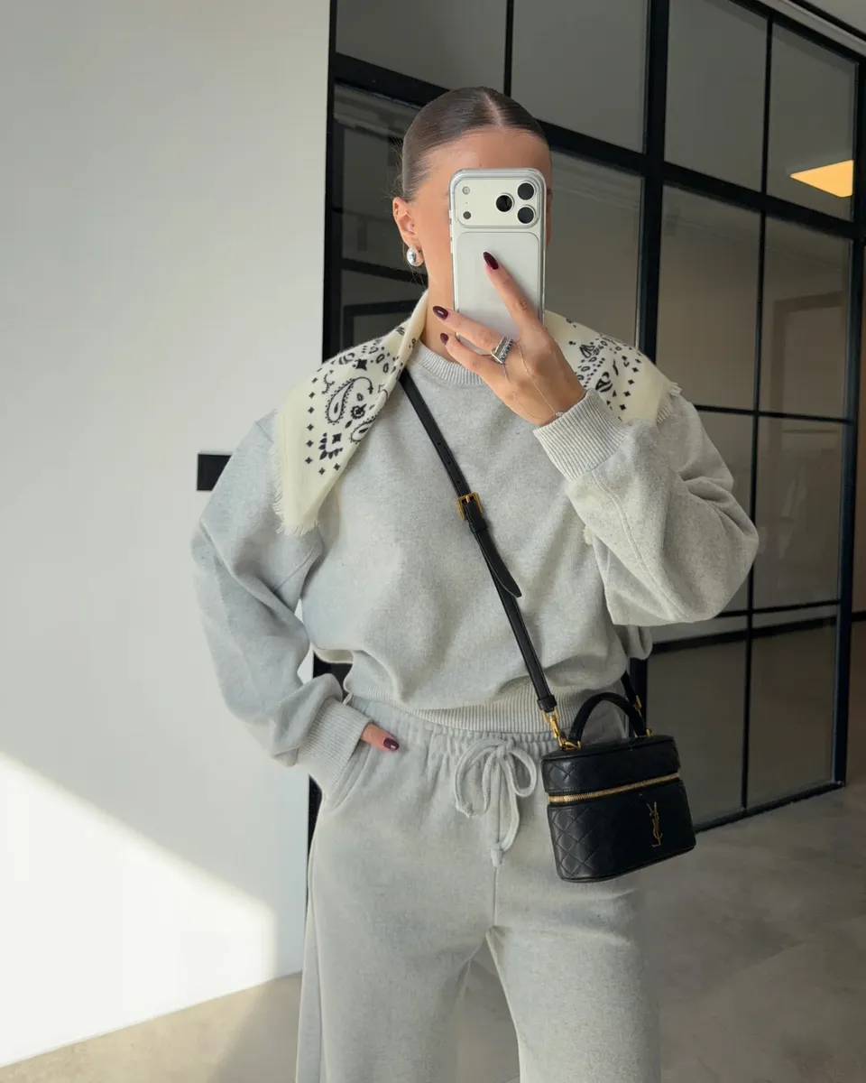 Dvodjelni set Michelle - svijetlosivi - Slika 2