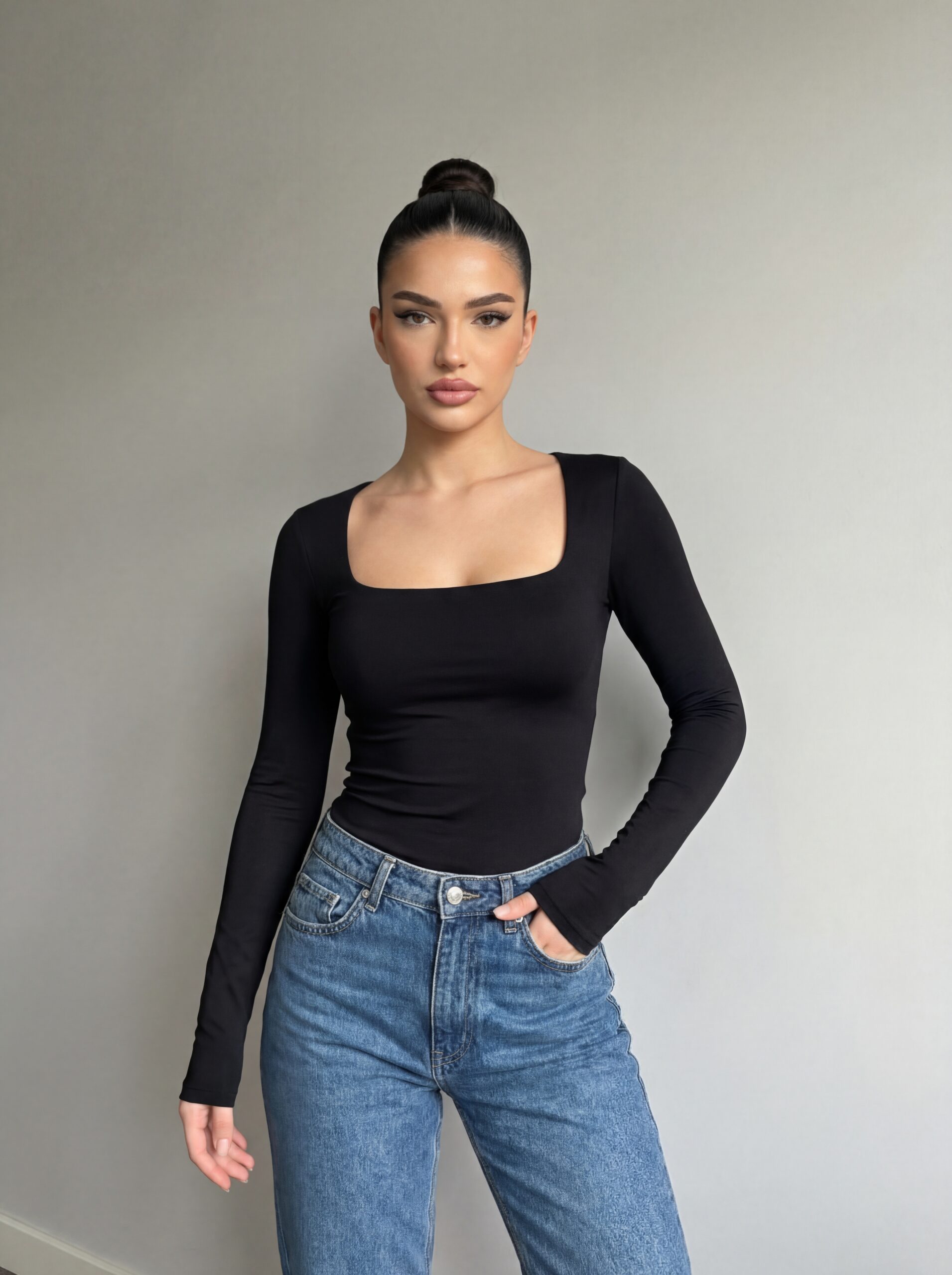 Majica Trista - crna 1 Majica Trista - crna