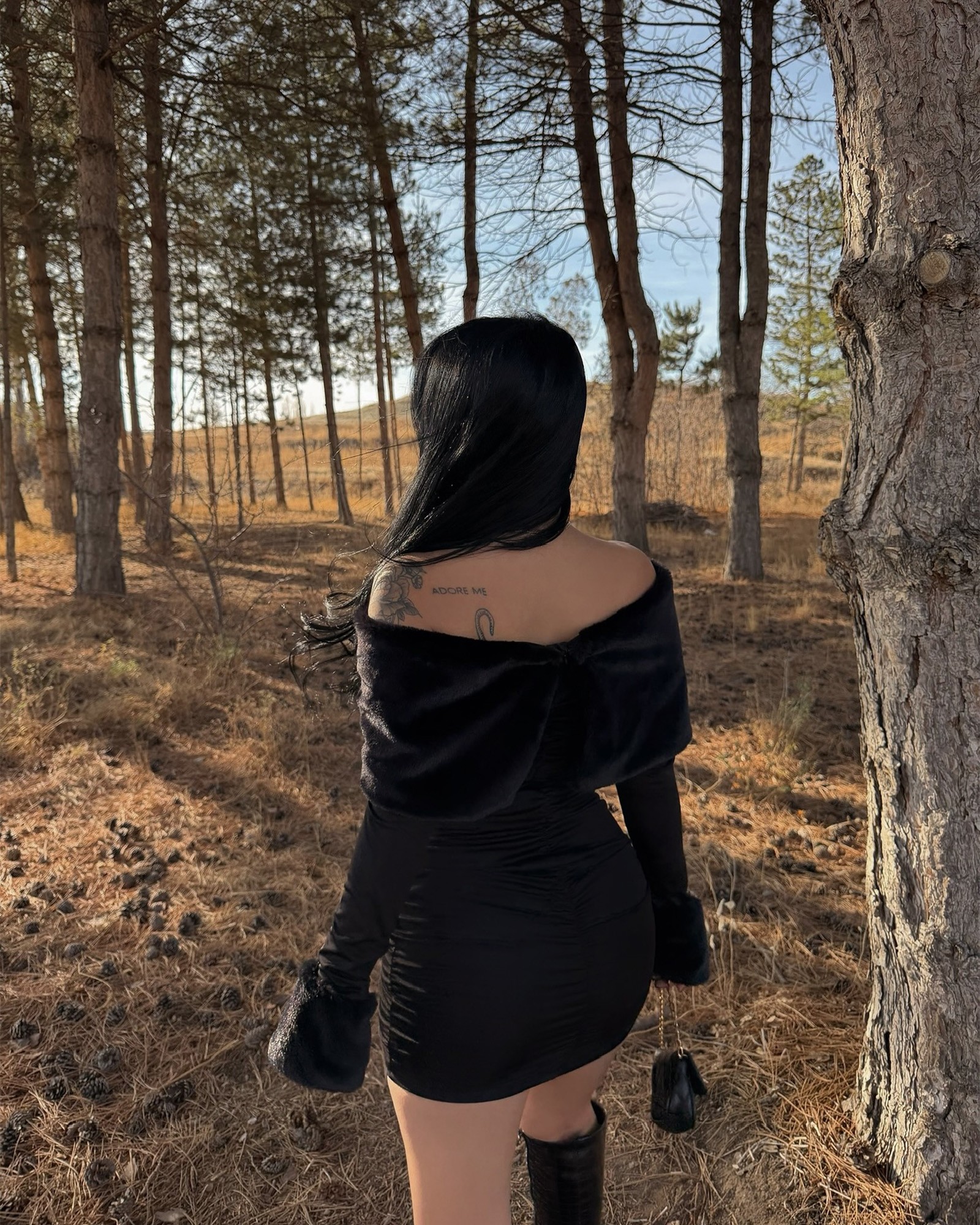 Mini haljina Raquel - crna