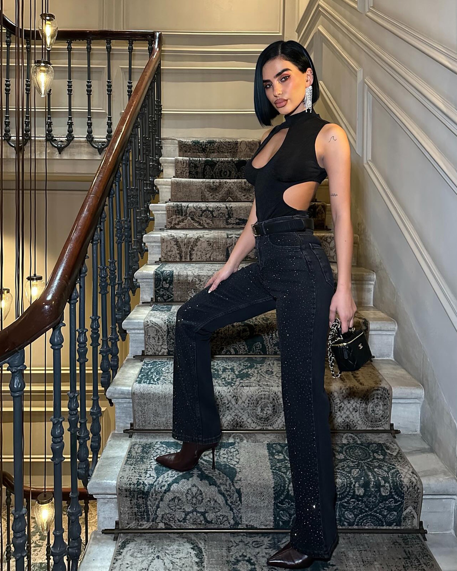 Farmerice sa cirkonima Mansi - crne 3 Farmerice sa cirkonima Mansi - crne - Slika 3